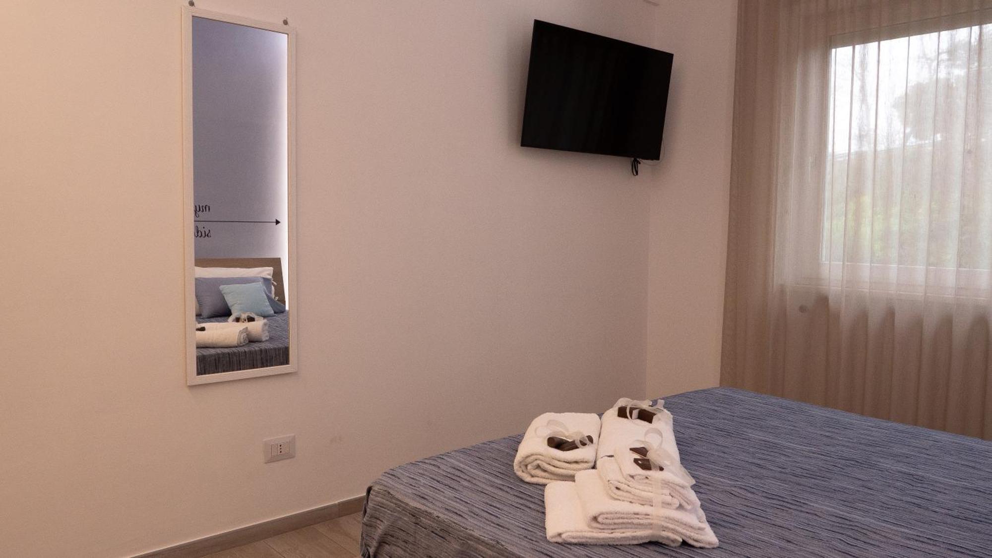 Wanderlust Guesthouse Gaeta Ngoại thất bức ảnh